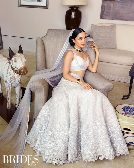 bJTMepObz.js - kiara advani 78